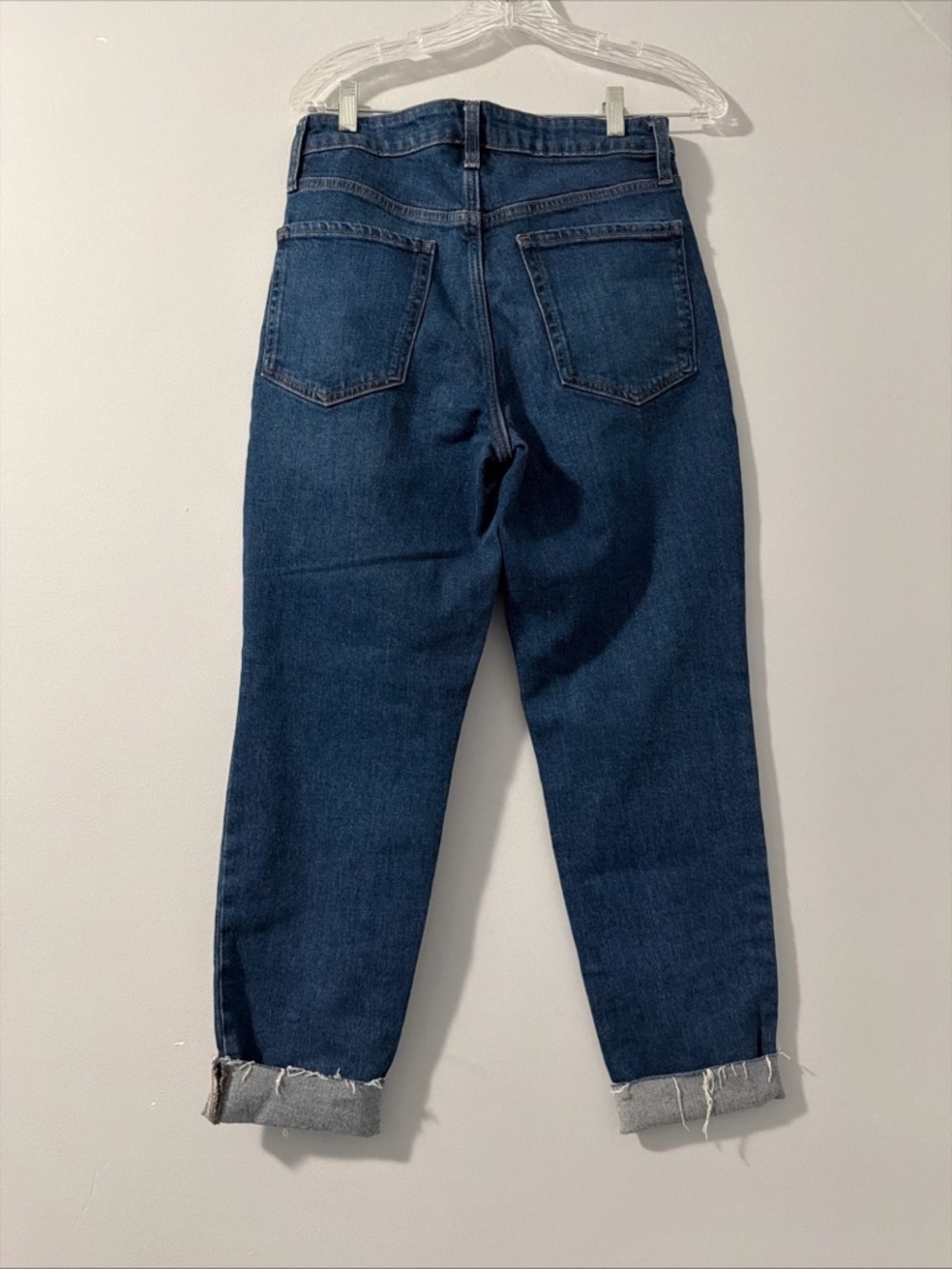 The Old Navy High Rise O.G. Straight Secret Slim Pockets in size 6/28 - Picture 7 of 9